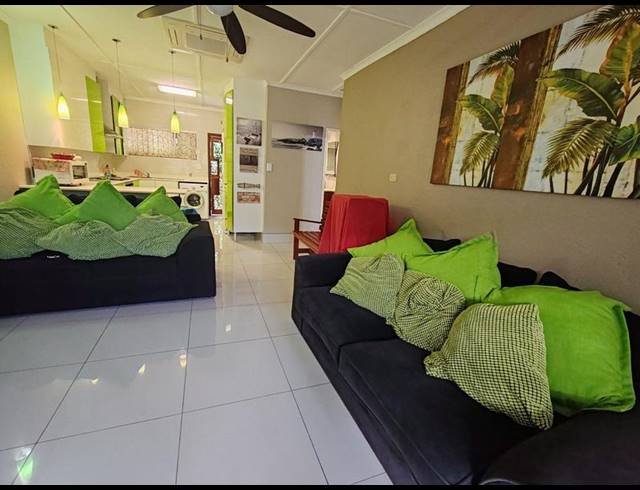 2 BEDROOM APARTMENT FOR SALE IN RENNIES BEACH